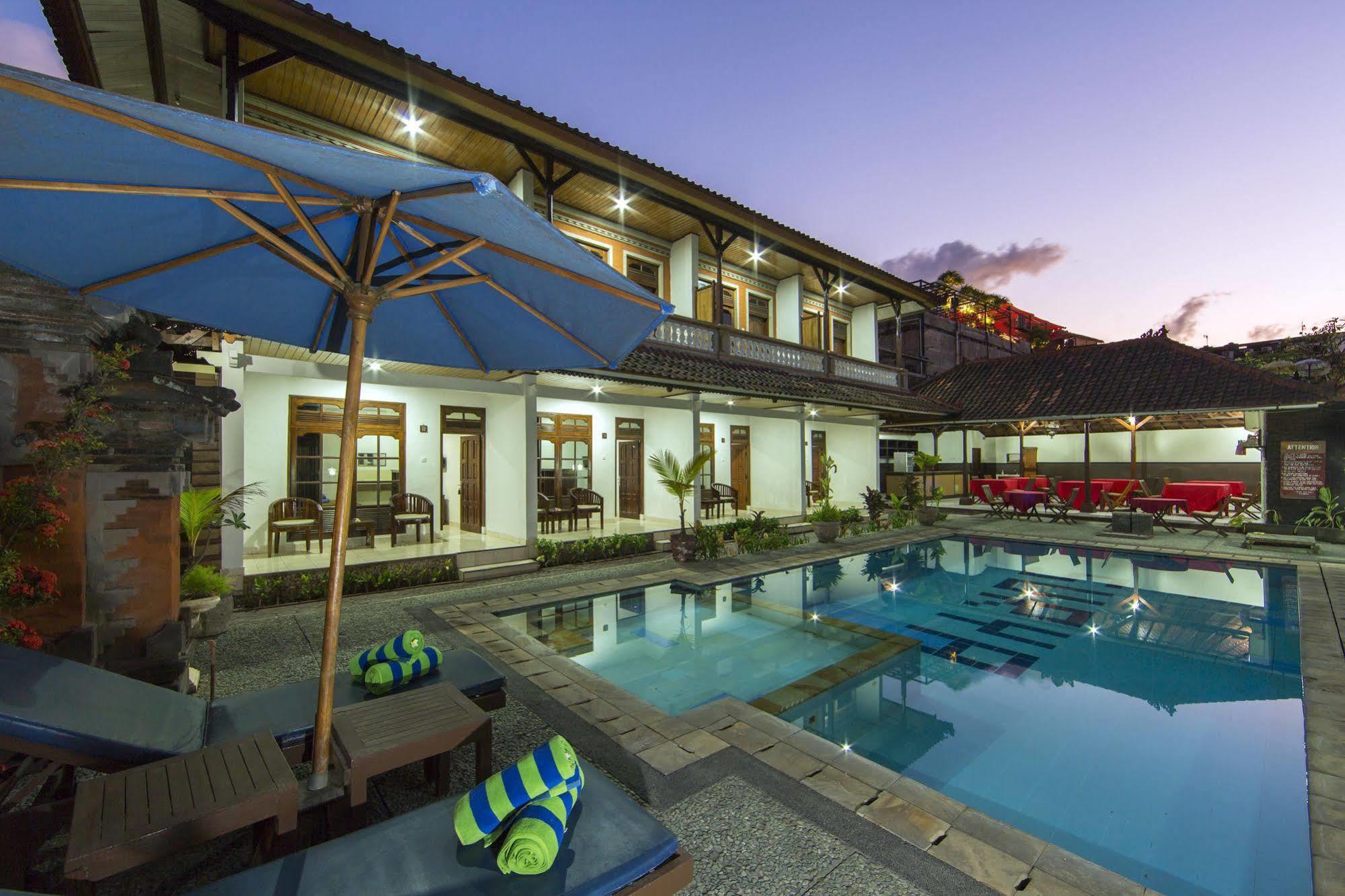 Hotel Surya Tropical Kuta Kuta Lombok Exterior foto