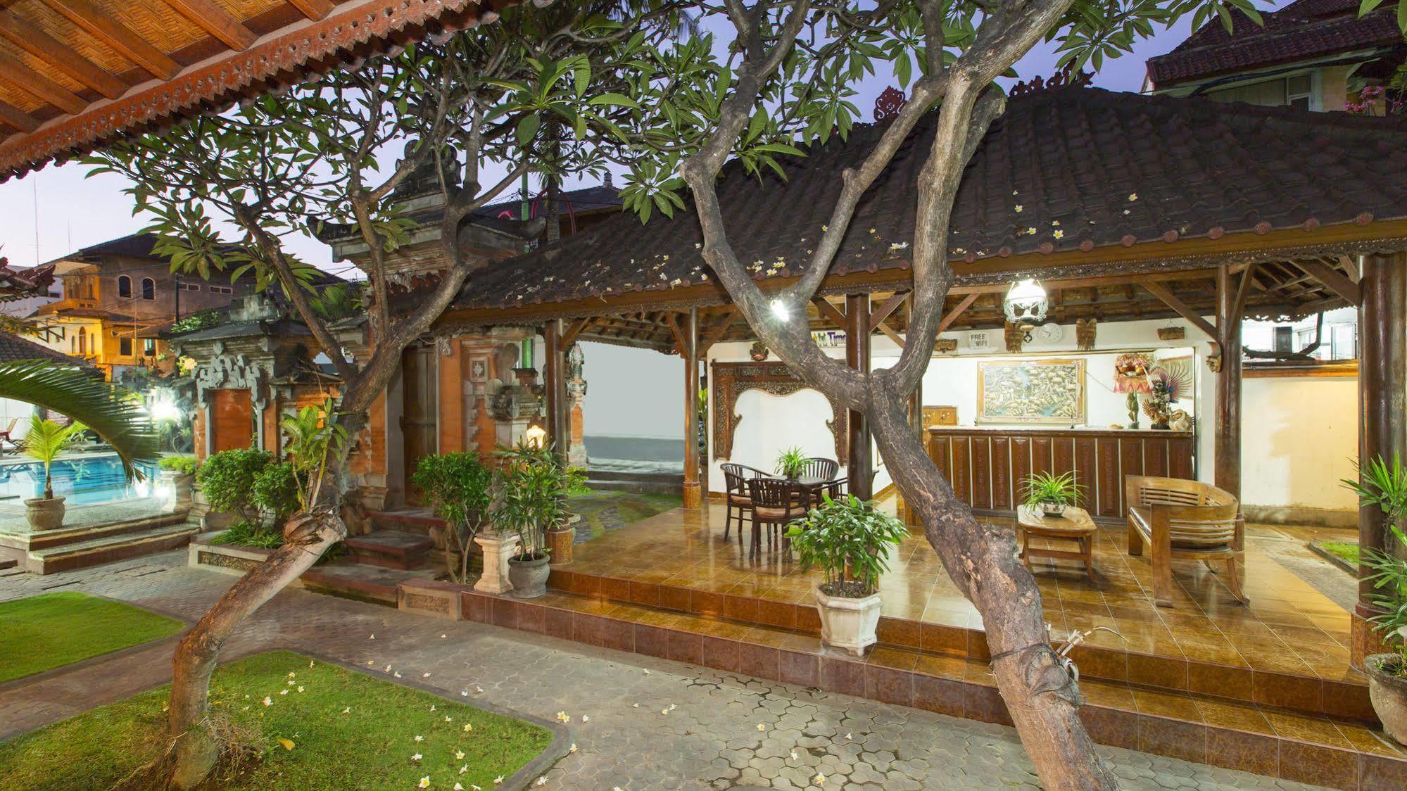 Hotel Surya Tropical Kuta Kuta Lombok Exterior foto